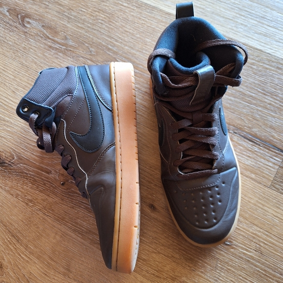 Nike Court Borough - Picture 9 of 15